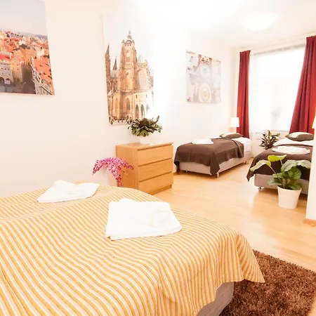 Wenceslas Square Lofts * Πράγα