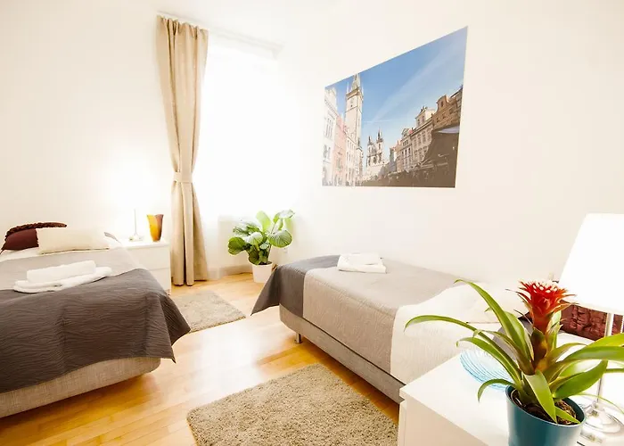 Wenceslas Square Lofts * פראג