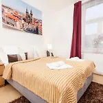 Wenceslas Square Lofts Appartement *