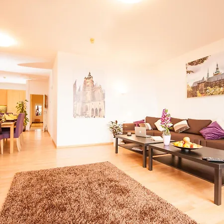Wenceslas Square Lofts Lägenhet